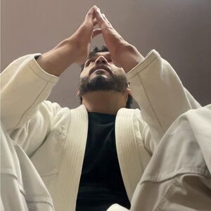 Meet your Posher, Cesar